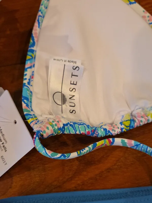 Sunset 2pc Bikini Set: Binkini Top is Size MEDIUM** Bikini Bottom Size LARGE** Blue - Image 4