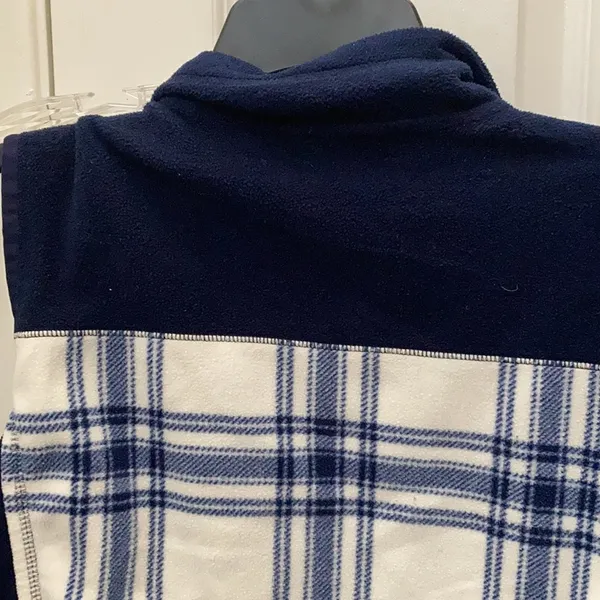 FINAL MARKDOWN IZOD fleece vest large - Image 5