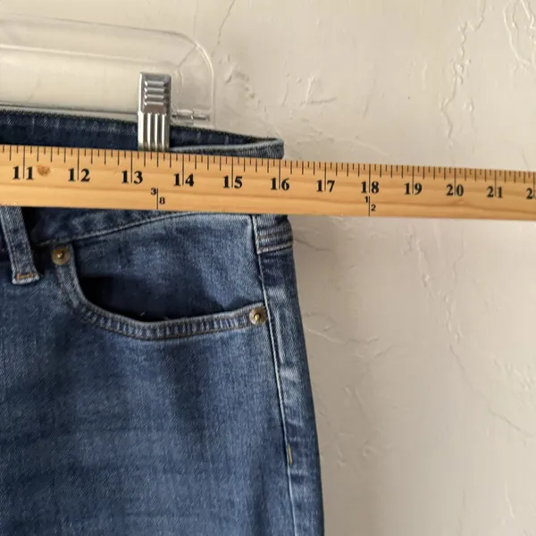 LL Bean Jeans Womens‎ 14 Classic Fit Straight Leg Mid Rise Stretch Denim Pants - Image 4