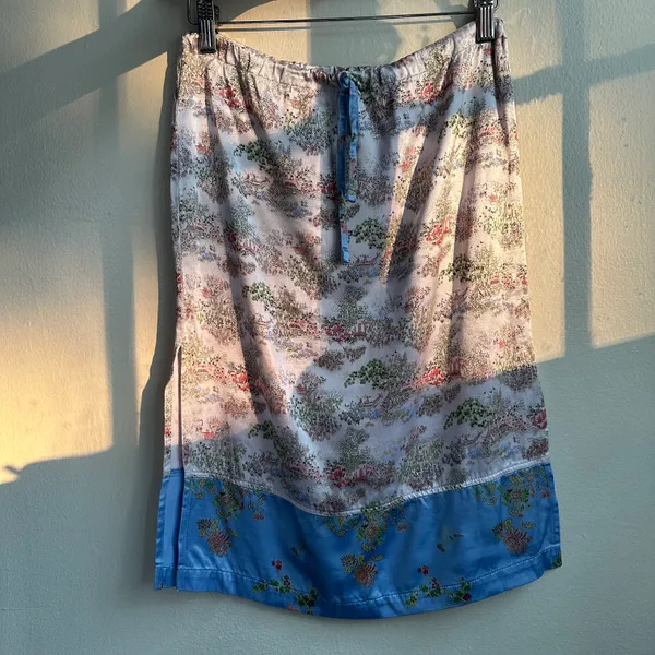 Skirt Multiple Size 4 - Image 2