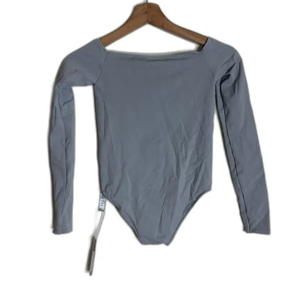 Skims essential bodysuit off shoulder light grey size small medium ladies - Image 6