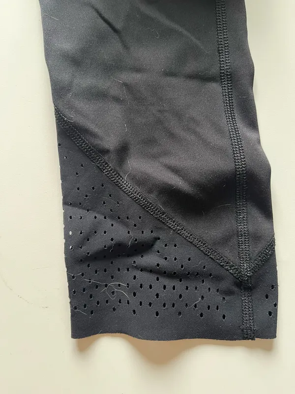 Lululemon Crop Leggings Black - Image 3