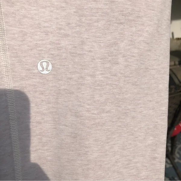 LuluLemon Sweat Pants with zip pockets 6 & Top Sz 4 - Image 5