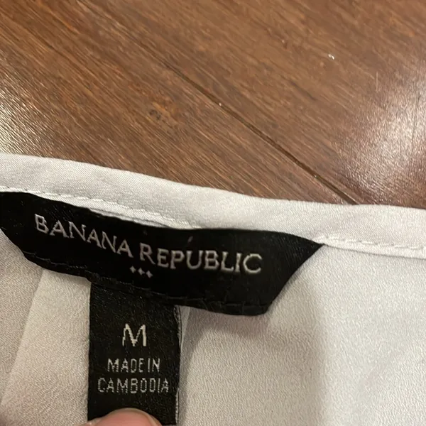 Banana republic Grey Blouse - Image 3