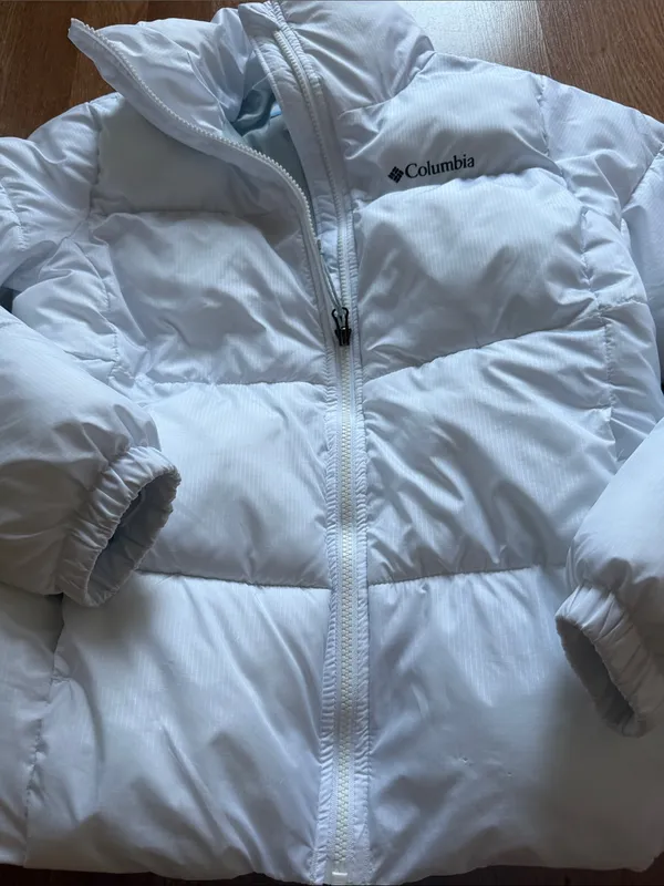 Columbia White Quilted Puffer Jacket - Image 4