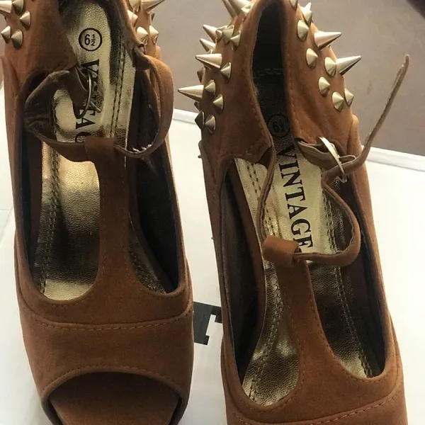 ✨3xHP✨Vintage Studs Spikes Peep Mary Jane Sandals✨ - Image 4