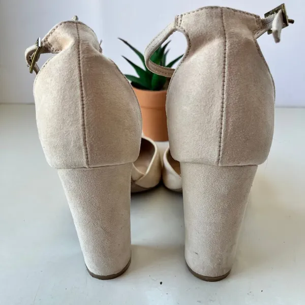 Lulu's Ankle Strap Block Heels Womens Shoes Size 9 Blush Pink Gold Faux Suede - Image 9