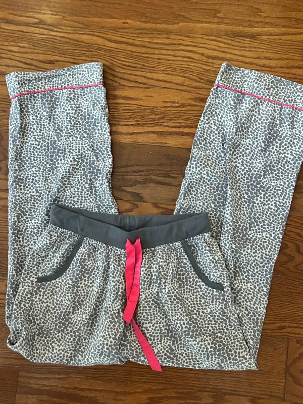 Victoria's Secret Pajama Pants Gray Leopard Print Size XS Loungewear Loungepants - Image 10