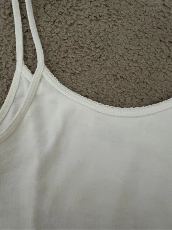 Brandy Melville lace trim scoop neck cami tank - Image 4