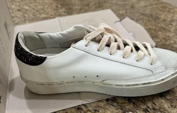 Brand new in box size 40 Golden Goose - Image 4