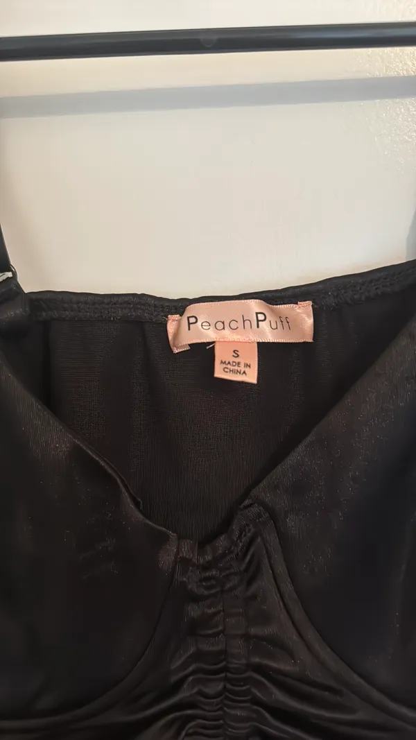 Peach Puff Crop Top Black - Image 2