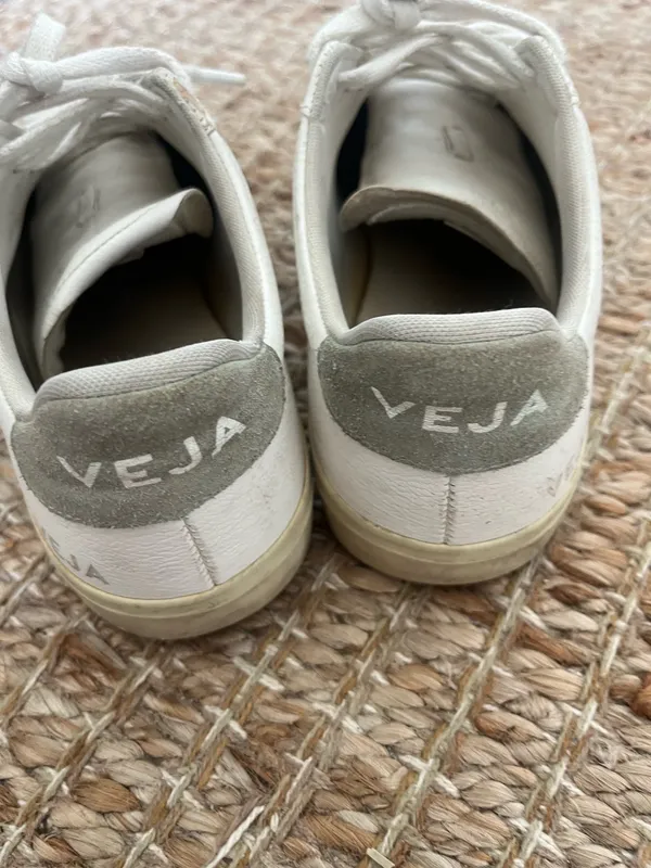 VEJA Sneakers women size 8 - Image 4