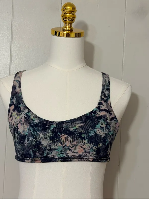 Lululemon Free To Be Bra Wild Dappled Daze Multi Pink Glow Size 6 - Image 2
