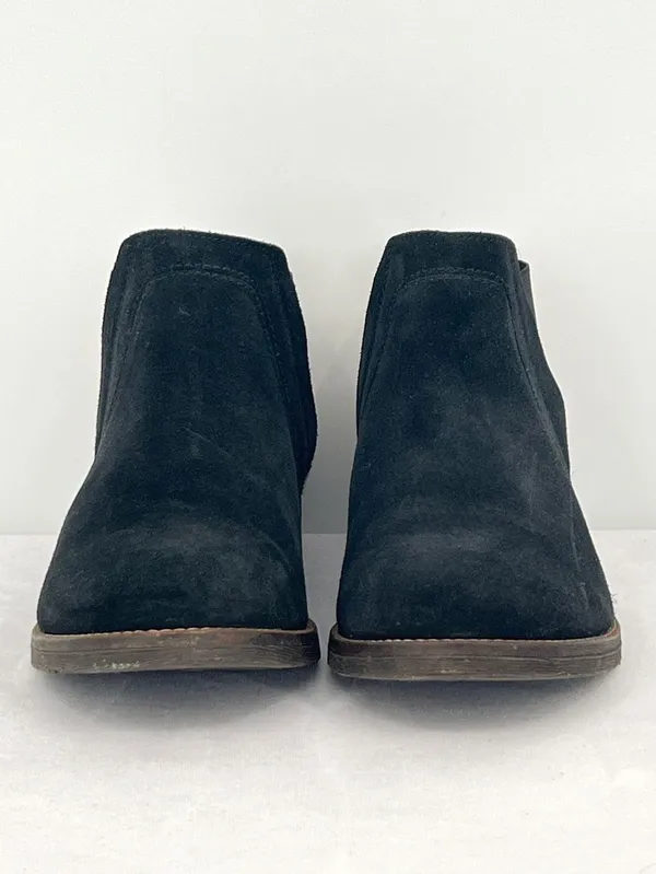 Clarks Black Suede Leopard Calf Hair Heel Chelsea Ankle Boots Size 9.5 - Image 2