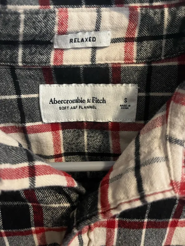 Abercrombie & Fitch Men’s Flannel - Image 3