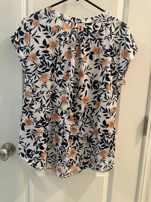 Liz Claiborne - Image 2