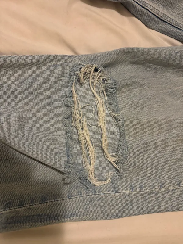 Abercrombie Low-Rise Ultra Loose Jeans - Image 8