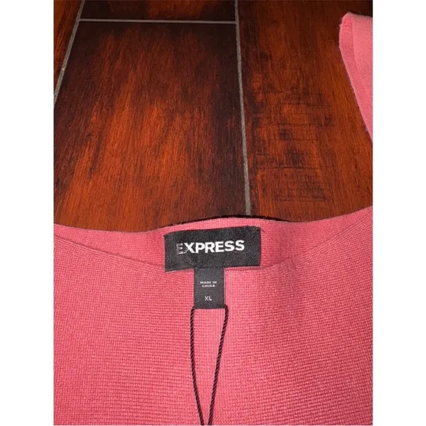 $58 NWT Express pink crop sweater tank XL - Image 4