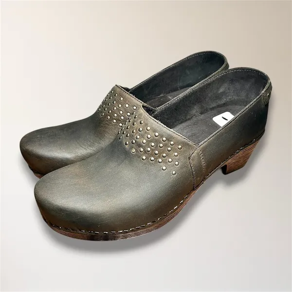 Dansko Mavis Brown Nubuck‎ Studded Clogs EU 42 US 11.5-12 Comfort Leather Shoes - Image 2