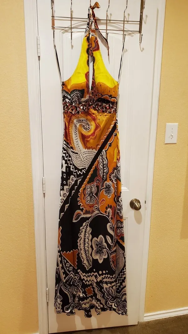 MARY L COUTURE Beads Halter print Dress Sz 10 Yellow Multi 100% SILK - Image 2