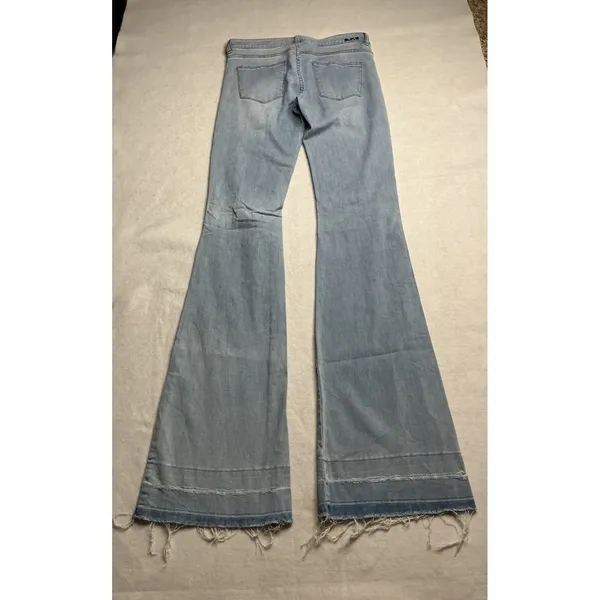 ELA Jeans Womens Light Wash Distressed Flare Jeans SZ 6 Raw Hem Distressed Knee - Image 2