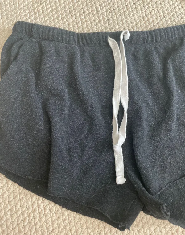 black lounge shorts - Image 2