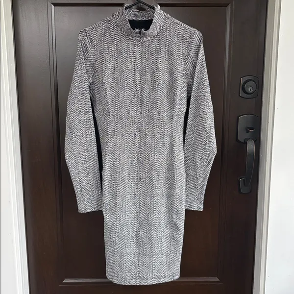 Like New Athleta Delancey Stretch Midi Dress Zip Neck Braiden Black Size Medium - Image 6