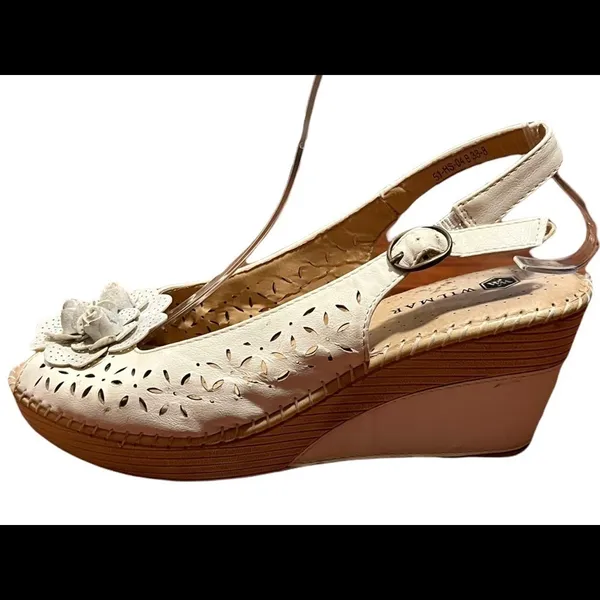 Vintage Wilmar Leather Floral Wedges Size 38 - Image 3