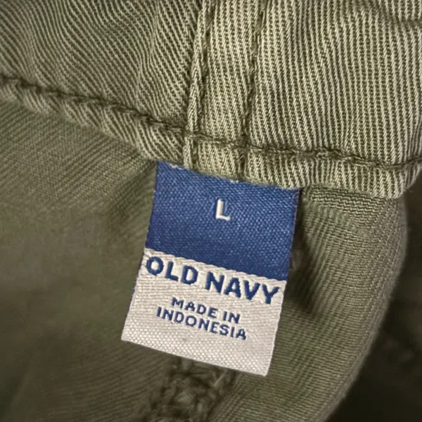 Old Navy Alpine Tundra Green Mid-Rise Wide-Leg Cargo Pants - Image 3