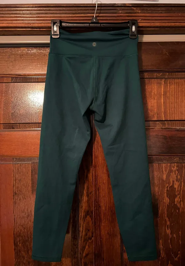 green athletic leggings - Image 2