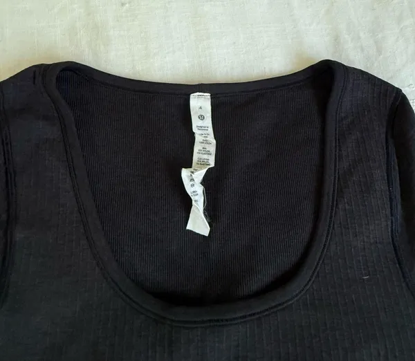 Lululemon Black Ebb To Street Short Sleeve padded tshirt - Image 2