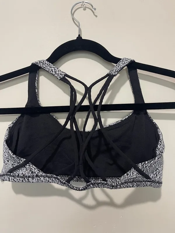 Lululemon Free To Be Zen Bra Power Luxtreme Spray Jacquard White Black Size 6 - Image 5