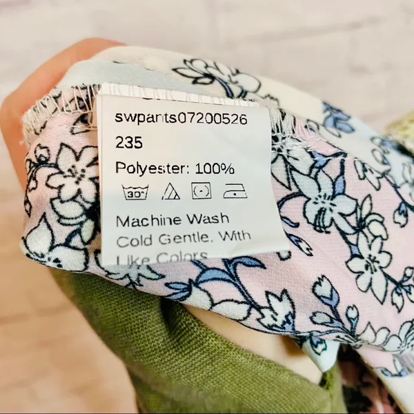 Boutique NEW Floral Patch Pants - Image 11