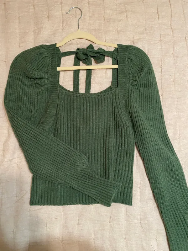 Green Sweater - Image 2