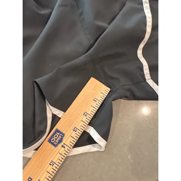 Nike Women's Running Shorts DRI-FIT Gray Athletic Gym White Trim size xs‎ - Image 6