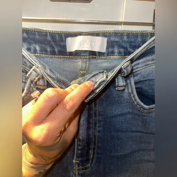 NWOT Vervet Distressed High Rise Slim Straight - Image 8