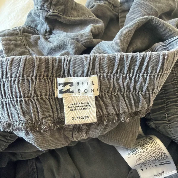 Billabong Shorts - Image 3