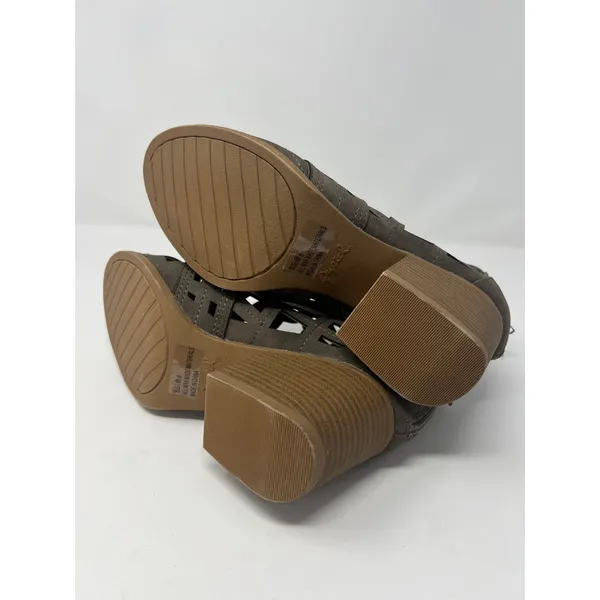 Qupid Women's Caged Block Heel Booties‎ Sz 8.5 - Image 6