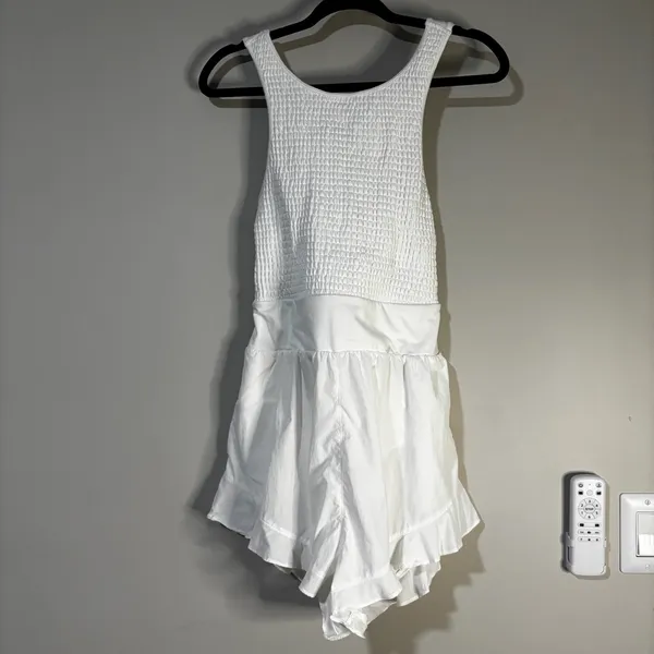Free People Movement Breathless Shortsie White Textured Sleeveless Romper Size M - Image 3