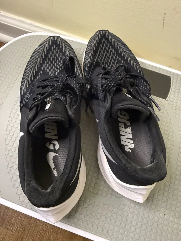Nike Zoom Winflo Athletic Running Sneakers Shoes Size 8.5 - Image 4