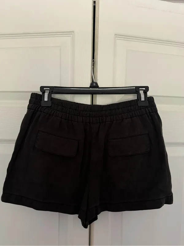 ALICE + OLIVIA Britney Patch-Pocket High Waist Black Shorts Size Small - Image 7