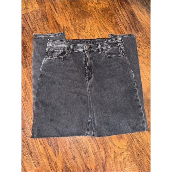 Women’s American Eagle High Rise Mom Jeans charcoal wash denim - Image 2