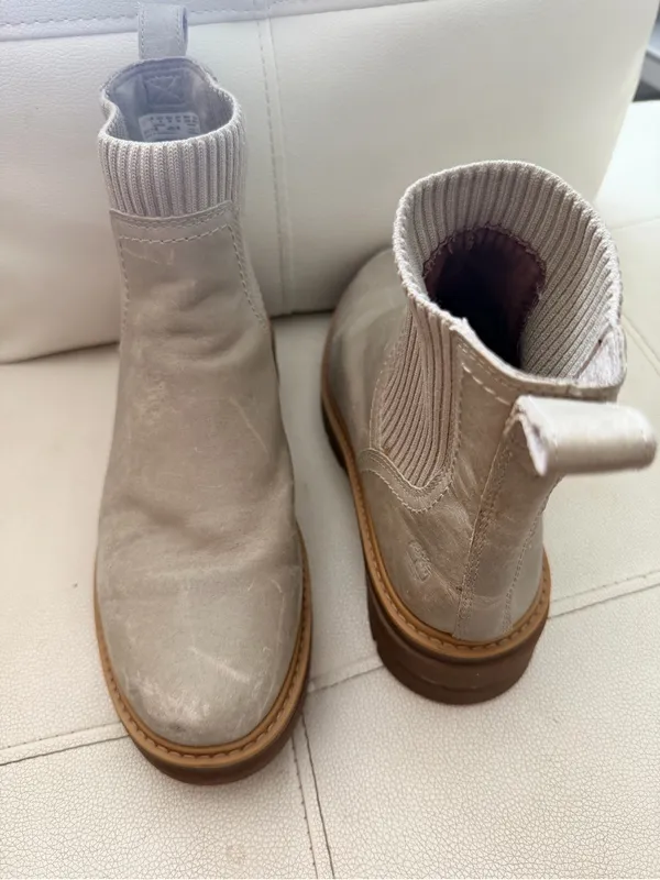 Timberland Women's Light Gray Chelsea-Style Ankle Boots - Image 9