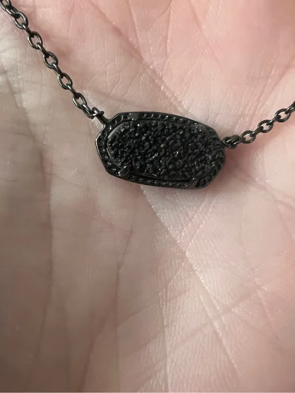 Kendra Scott Elisa Pendant Necklace in Black Drusy - Image 3