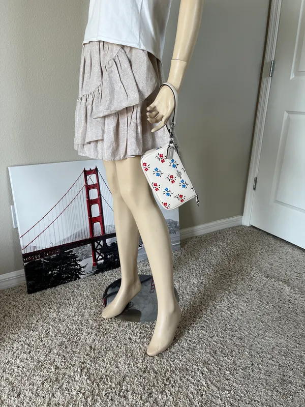 Coach Nolita 19 - Image 11