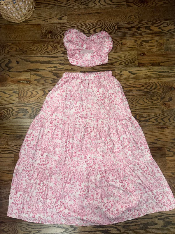 Pink Floral two piece set  - Image 2