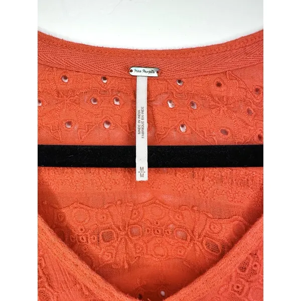Free People Parisian Nights Tunic Top M Red Orange Lace Eyelet Boho Peasant Top‎ - Image 8