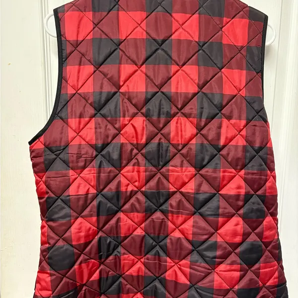 Aspen Women's Red and Black Quilted Vest - Image 6