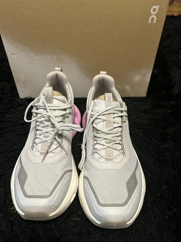 ON CLOUDNOVA X glacier Sakura athletic training running shoes sneakers new - Image 2
