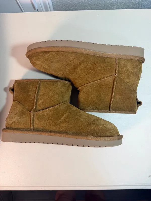 Koolaburra by UGG Short Suede Boots Chestnut Size 8 - Image 4